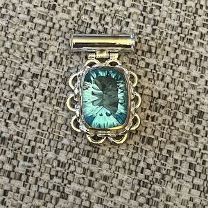 Stunning 925 Silver and Blue Topaz Gemstone Pendant